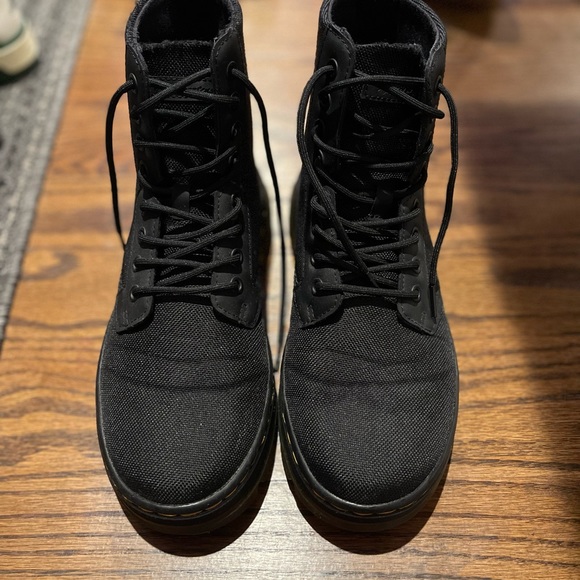 Dr. Martens Shoes - Dr martens combs wmns 8